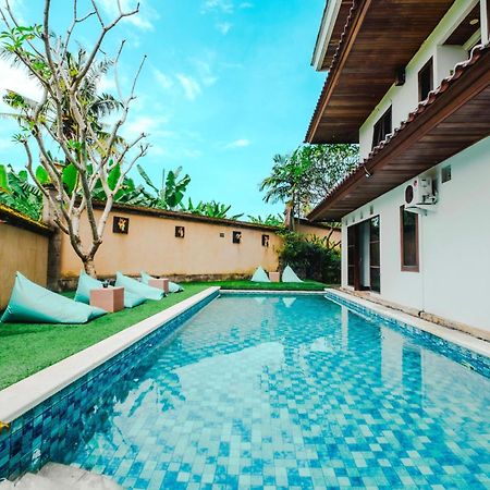 Starloka Saba Bali Hotel 博拉巴图 外观 照片