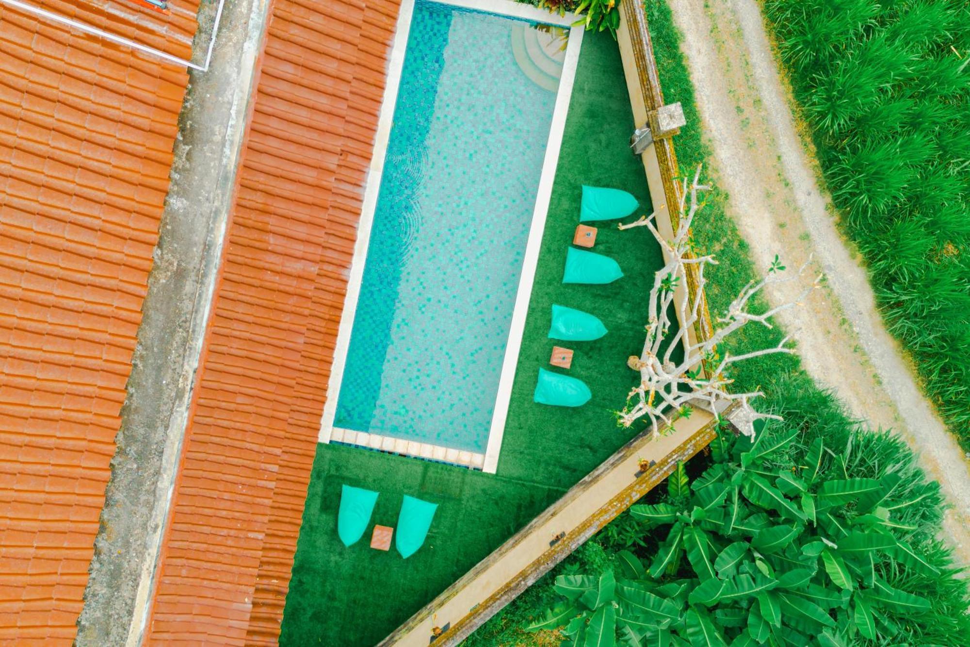 Starloka Saba Bali Hotel 博拉巴图 外观 照片