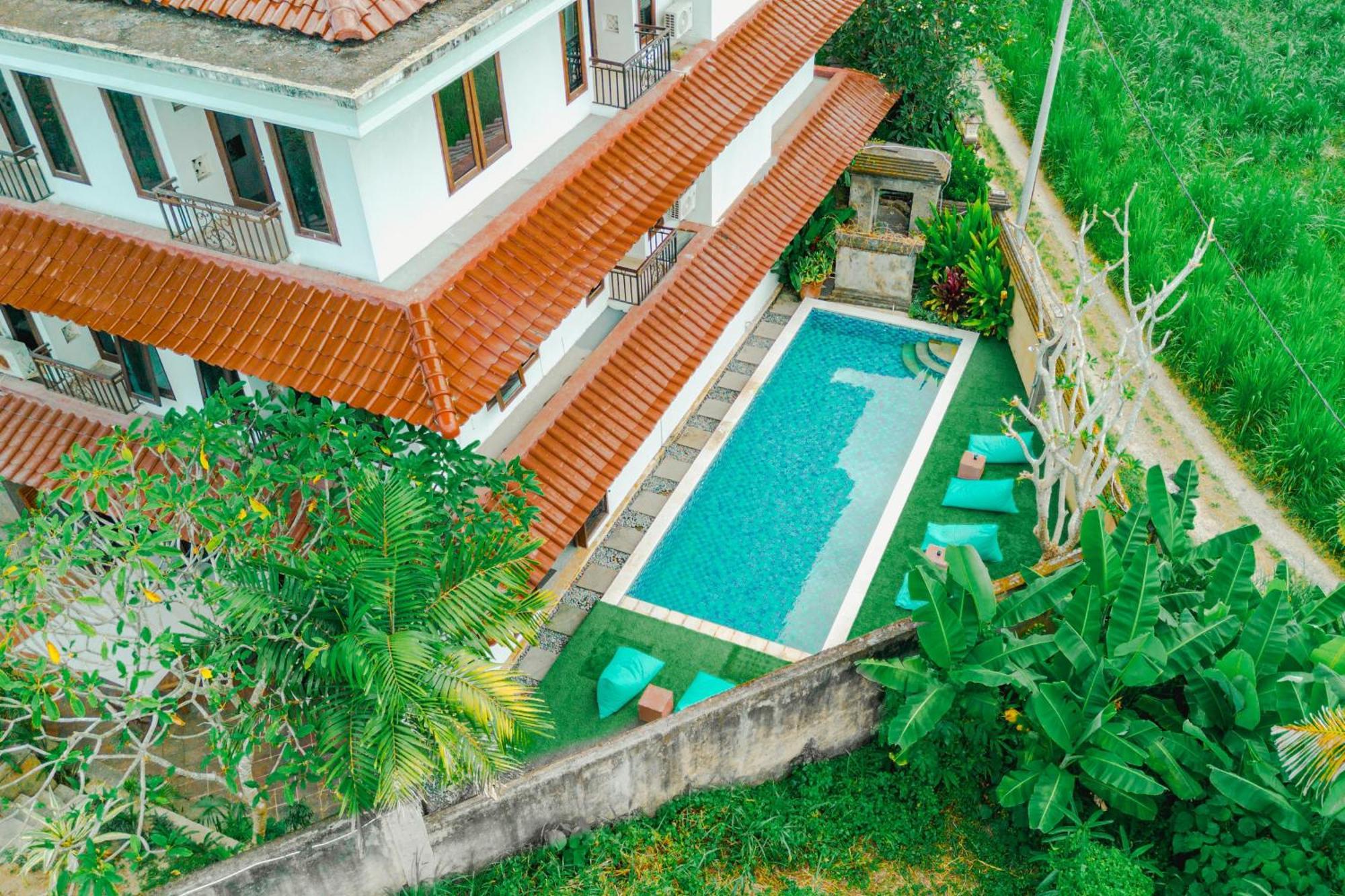 Starloka Saba Bali Hotel 博拉巴图 外观 照片