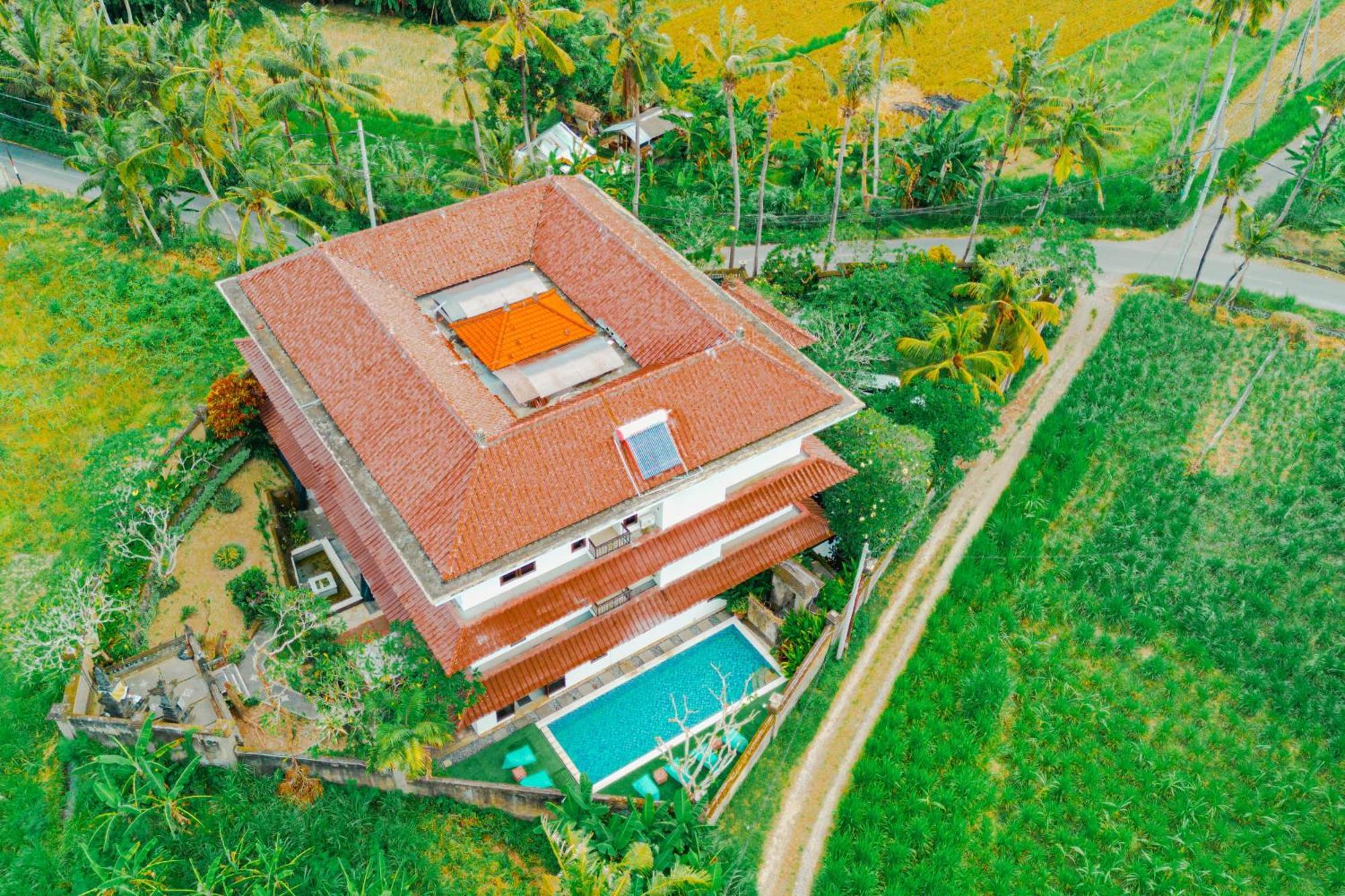 Starloka Saba Bali Hotel 博拉巴图 外观 照片
